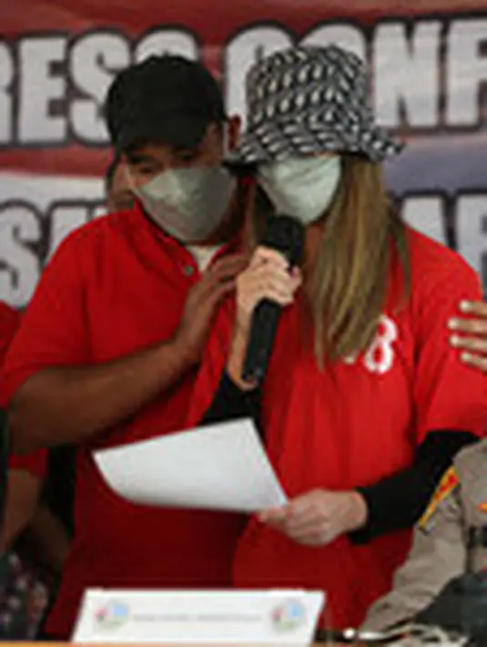 Sebagaimana yang disampaikan oleh juru bicara keluarga bahwa dirinya akan menjalani proses hukum, Nia Ramadhani pun menegaskan hal yang sama. (Budi Santoso/Kapanlagi.com)