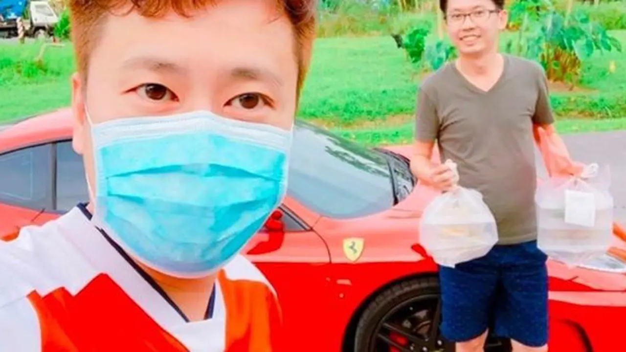 Ferrari dipakai mengantar makanan