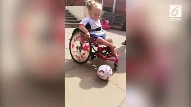 VIDEO: Keceriaan Bocah Disabilitas Saat Bermain Sepak Bola