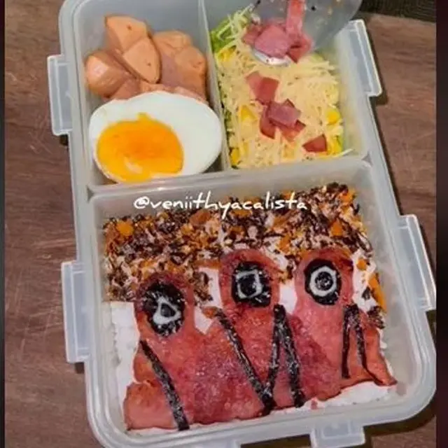 6 Bekal Makanan Bentuk Wajah Manusia Ini Malah Bikin Enggak Napsu Makan