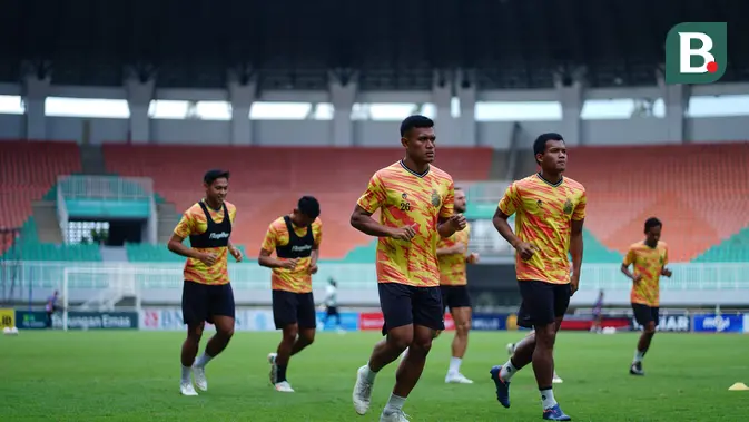Diteror Suporter, Bhayangkara FC Tetap Tenang di Manahan!