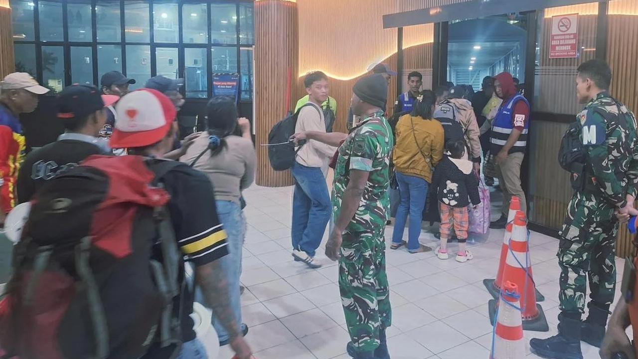 FOTO: TNI AL Gagalkan Penyelundupan Satwa Dilindungi dan Gaharu di Sorong
