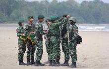 Penutupan pendidikan pasukan elite Para Raider di pantai Garut