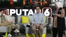 Bakal Calon Presiden Anies Baswedan (kedua kanan) bersama istri, Fery Farhati Ganis saat program Pemilu stasiun televisi SCTV “Kita Indonesia” di kawasan Gelora Bung Karno Jakarta, Selasa (12/9/2023). (Liputan6.com/Helmi Fithriansyah)