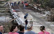 FOTO: Banjir Bandang Mengerikan Terjang Texas, Korban Tewas Bertambah Jadi 82 Orang
