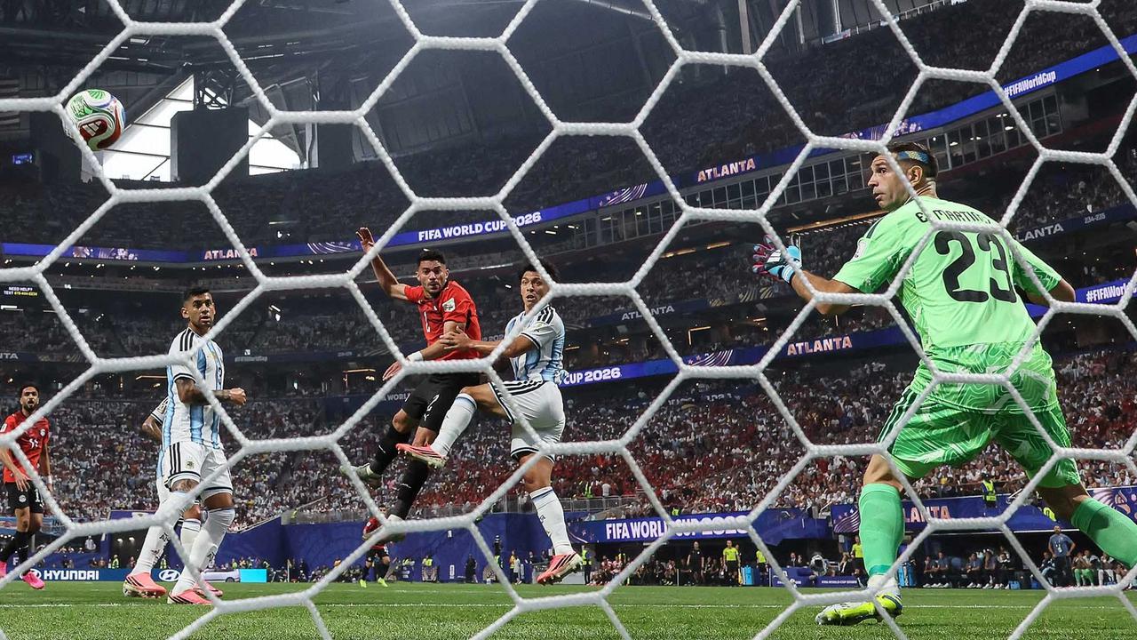 FOTO: Ketinggalan Dua Gol,  Argentina Cetak Remontada Dramatis
