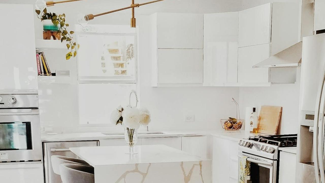Cocok untuk Rumah Sempit, 9 Inspirasi Desain Dapur Terbuka di Belakang Rumah Sederhana
