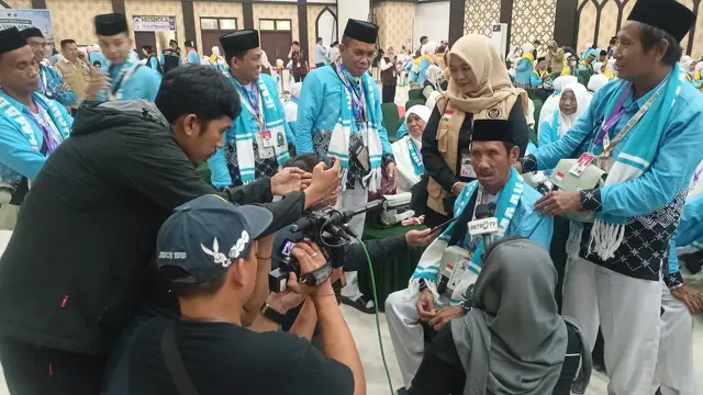 Cerita Perjuangan Imam Masjid Tunanetra Berangkat Haji, Menabung 20 Tahun demi ke Tanah Suci