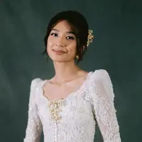 Mikha Tambayong dan Deva Mahenra menggelar resepsi ke-2 di Jakarta pada 28 Februari kemarin. @miktambayong.