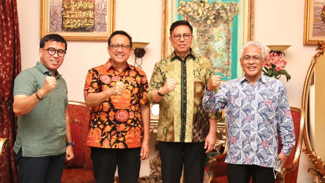 Mulyadi saat bertemu mantan Ketua DPD Irman Gusman. (Foto: Istimewa).