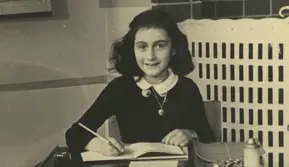 1 Agustus 1944: Anne Frank Tulis Catatan Terakhir Sebelum Ditangkap Nazi