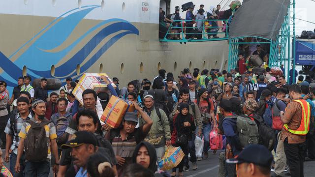 Arus Mudik di Surabaya