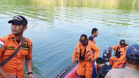 Tim SAR gabungan melanjutkan pencarian korban pesawat Cessna yang jatuh di Sungai Cimanuk, Indramayu, Jawa Barat. (Foto: Doc Basarnas)