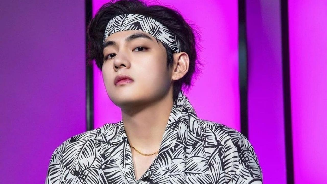 Bahkan, album ini berhasil mencetak rekor penjualan minggu pertama tertinggi sepanjang masa dalam sejarah Hanteo Chart, yang hanya terjadi dalam waktu satu hari.