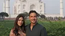 "Satu-satunya bangunan/monumen yang diketahui tidak dibangun atas nama agama, kekuasaan atau politik. Tapi dibangun atas nama cinta. Taj Mahal benar-benar luar biasa dan indah," tulis Raisa. (Instagram/hamishdw)