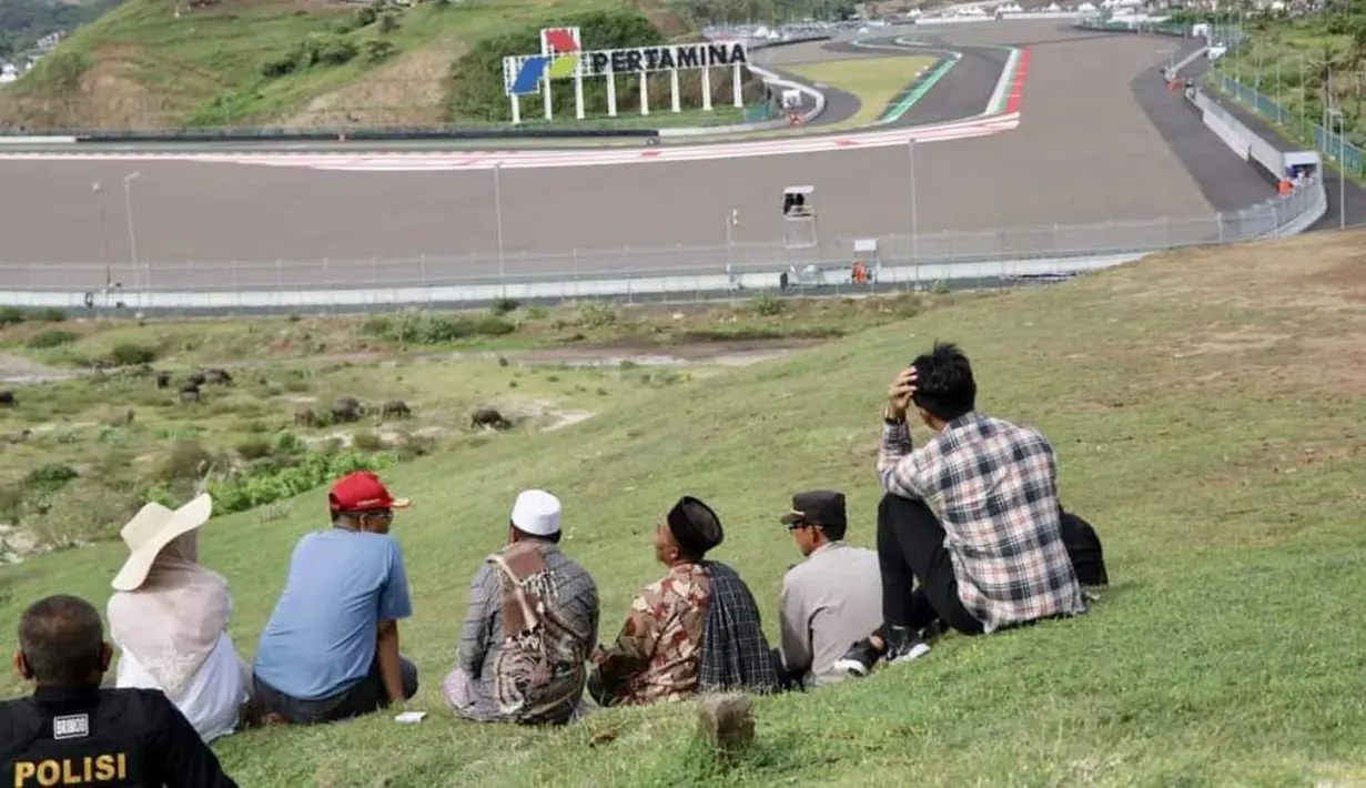 Dalam keterangan Instagramnya, Gubernur Nusa Tenggara Barat (NTB), Zulkieflimansyah mengatakan lokasi alternatif ini diperuntukkan bagi warga lokal yang kehabisan tiket. (Instagram/zulkieflimansyah).