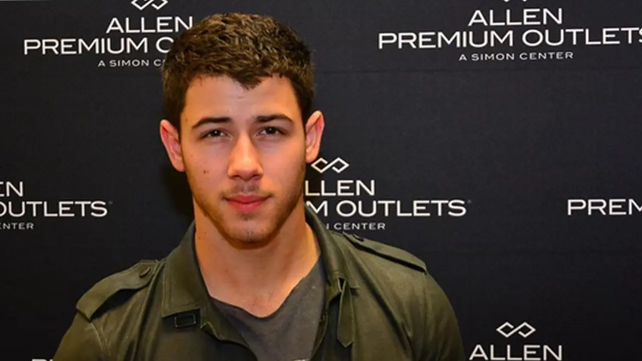[Bintang] Nick Jonas