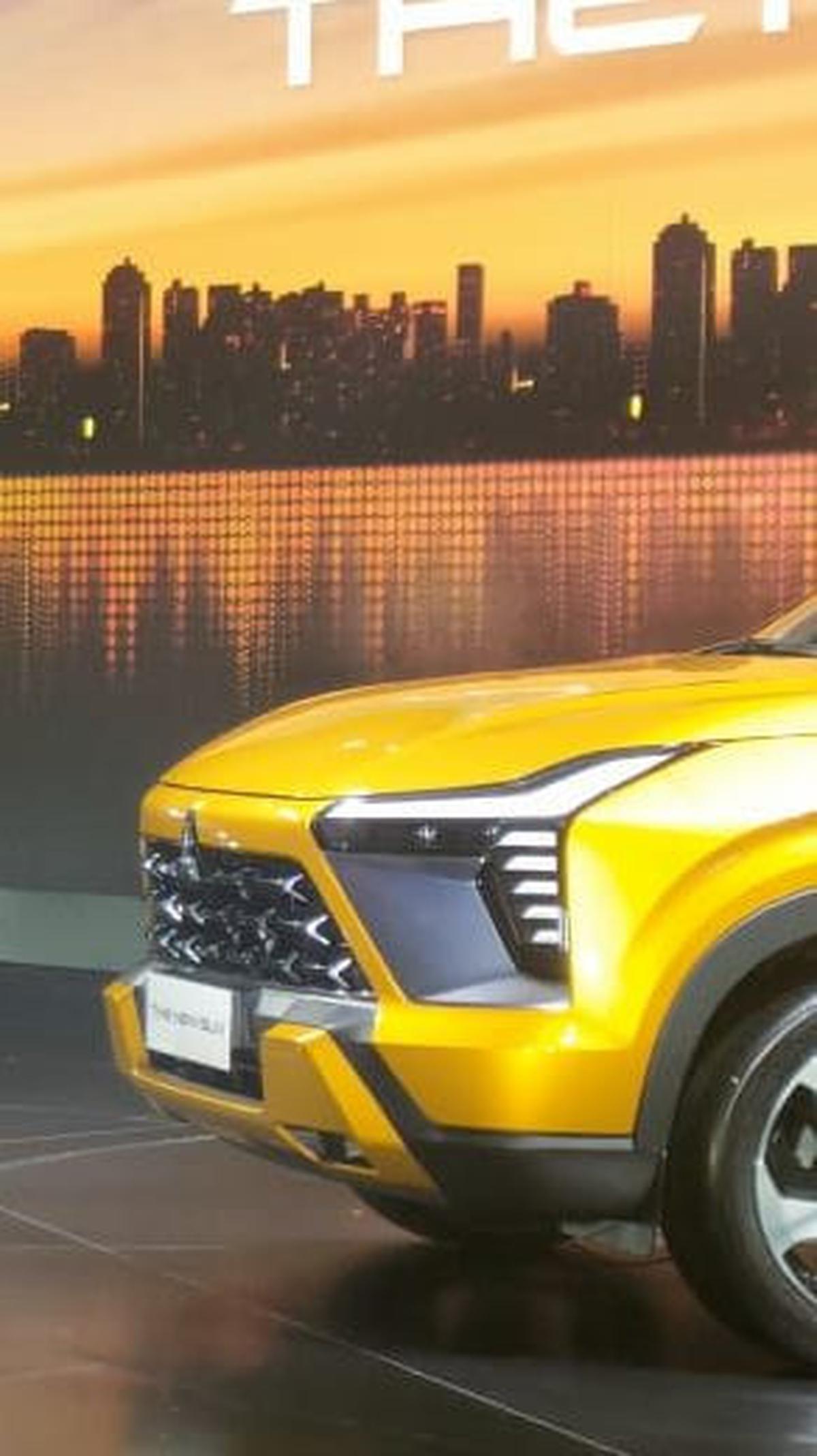 "Kami berkeyakinan kendaraan terbaru ini akan memenuhi harapan dan kebutuhan
masyarakat Indonesia," kata Atsushi Kurita, Presiden Direktur PT Mitsubishi Motors Krama Yudha Sales Indonesia (MMKSI)