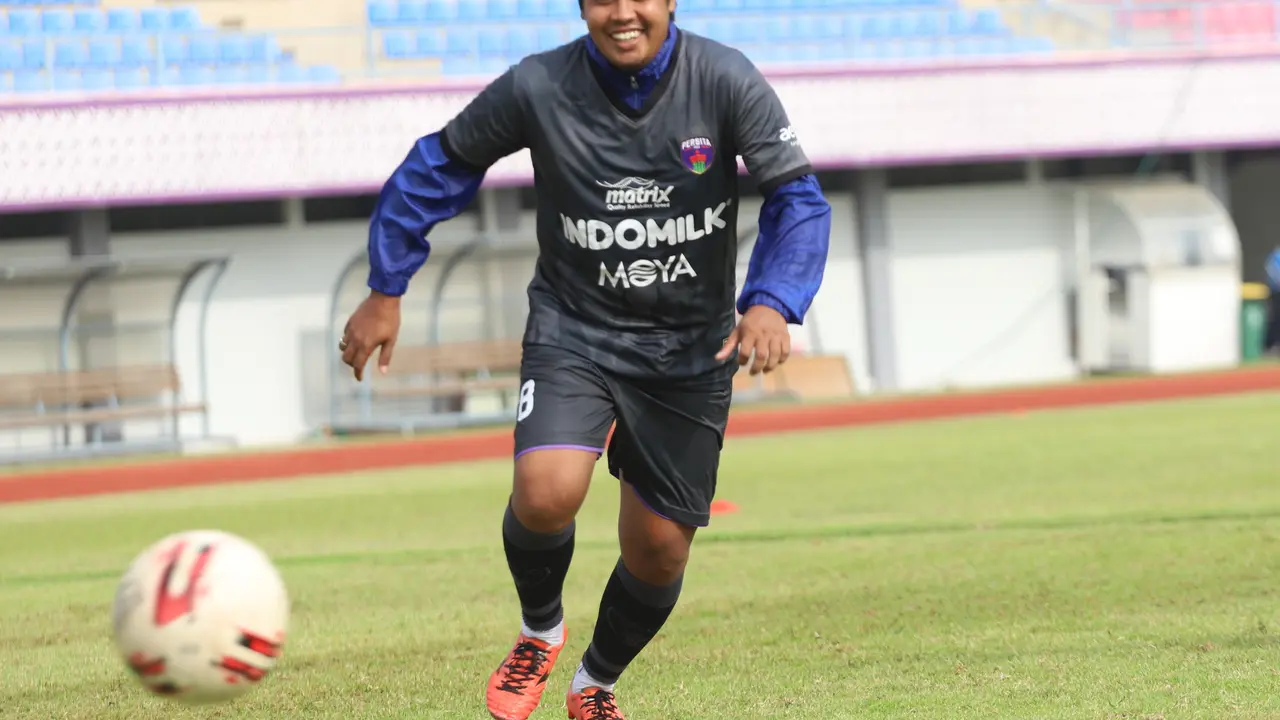 Persita Tangerang melepas Egi Melgiansyah.