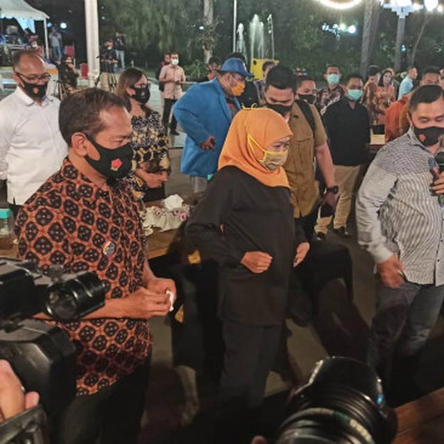 Risma Dan Khofifah Duduk Semeja Bersama Dua Jenderal Dengar Hasil Survei Penanganan Covid 19 Surabaya Liputan6 Com
