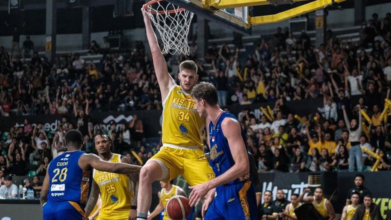 Gettys Kembali ke Kesatria Bengawan Solo, Duet Maut dengan Barkley Siap Menyala di IBL 2026