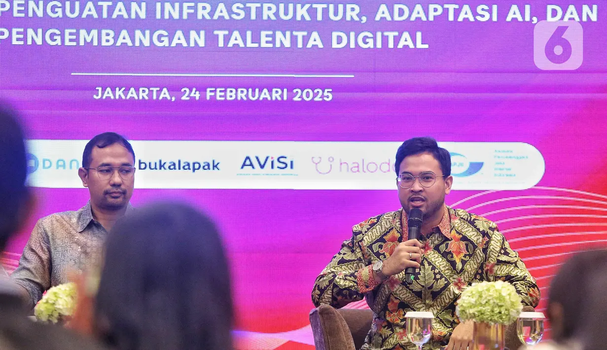 Akan tetapi ada banyak konsekuensi sosial yang juga terjadi bersamaan dengan pertumbuhan tersebut seperti masifnya perundungan digital dan judi online. (Liputan6.com/Angga Yuniar)