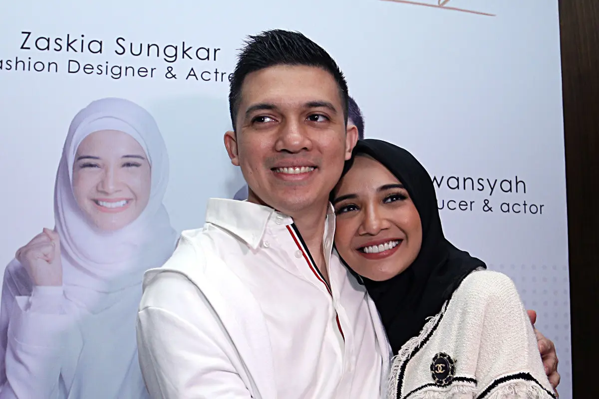 [Bintang] Zaskia Sungkar dan Irwansyah