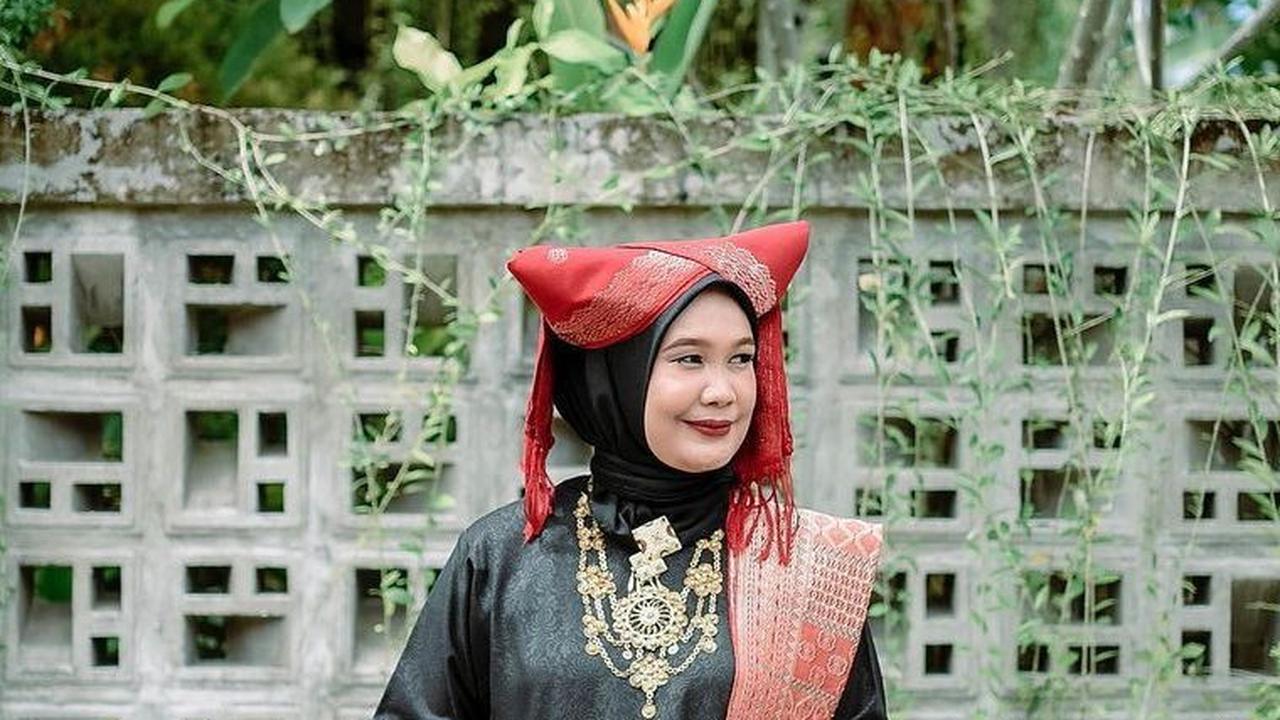 Arti dari Desain Bagian Leher Tanpa Kerah