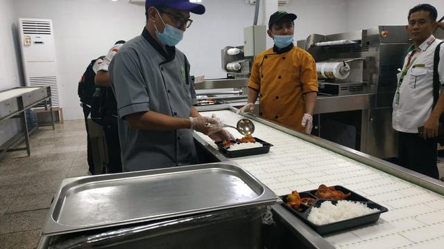 Dapur Katering Jemaah Haji Indonesia. Liputan6.com/Nurmayanti