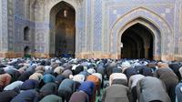 Ilustrasi umat Islam menjalankan ibadah (sumber: iStock)