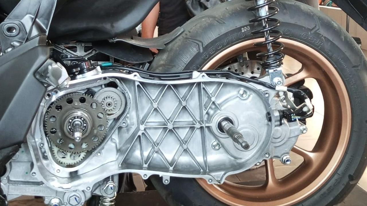Selain "sensasi turbo" yang disebutkan oleh Yamaha, NMAX Turbo yang pertama kali diperkenalkan di Indonesia juga menawarkan fitur-fitur lainnya