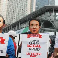 Ahok ramai dijadikan meme lawan DPRD.