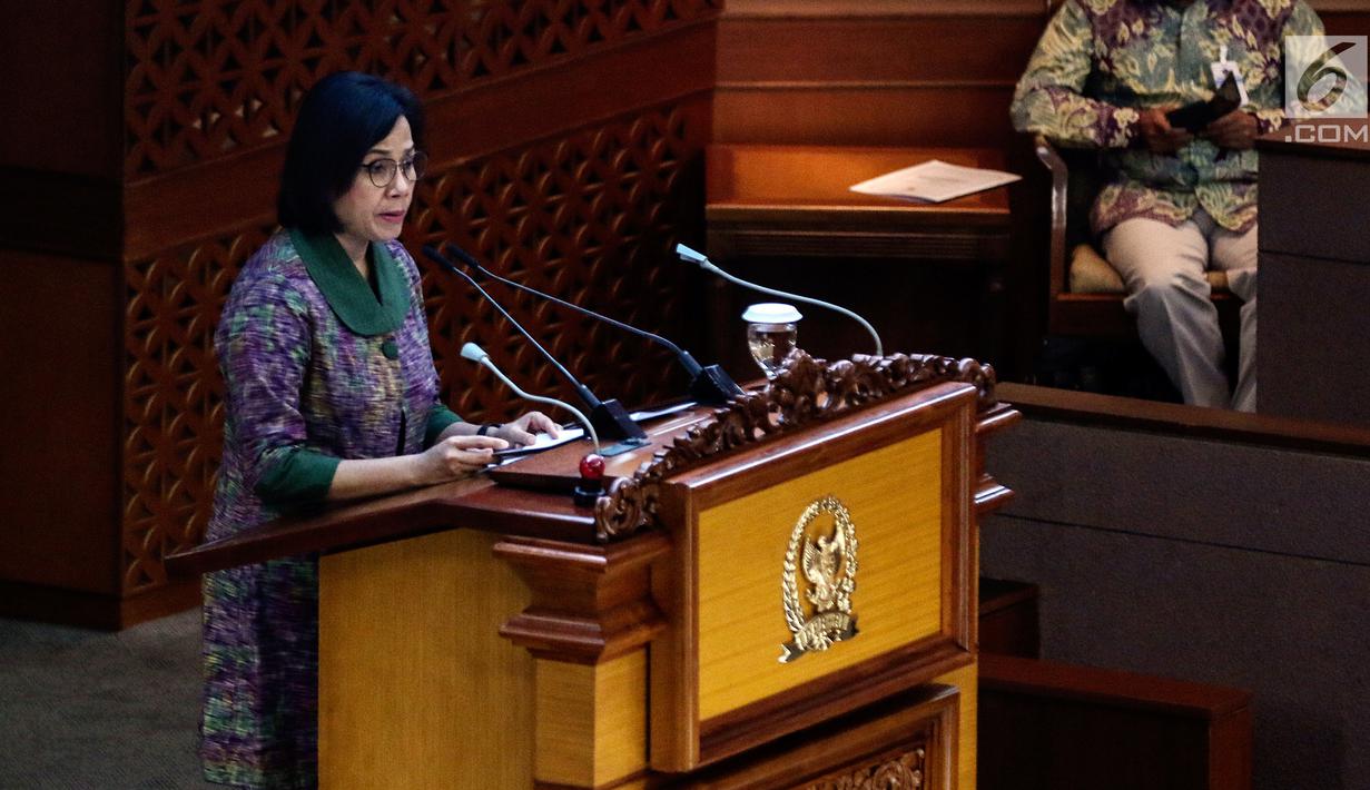 Menteri Keuangan Sri Mulyani menyampaikan tanggapan pemerintah atas pandangan DPR terhadap Rancangan Undang-Undang Tentang Pertanggungjawaban Atas Pelaksanaan APBN (P2APBN) Tahun Anggaran 2018 di Gedung Nusantara II, Jakarta, Selasa (16/7/2019). (Liputan6.com/JohanTallo)