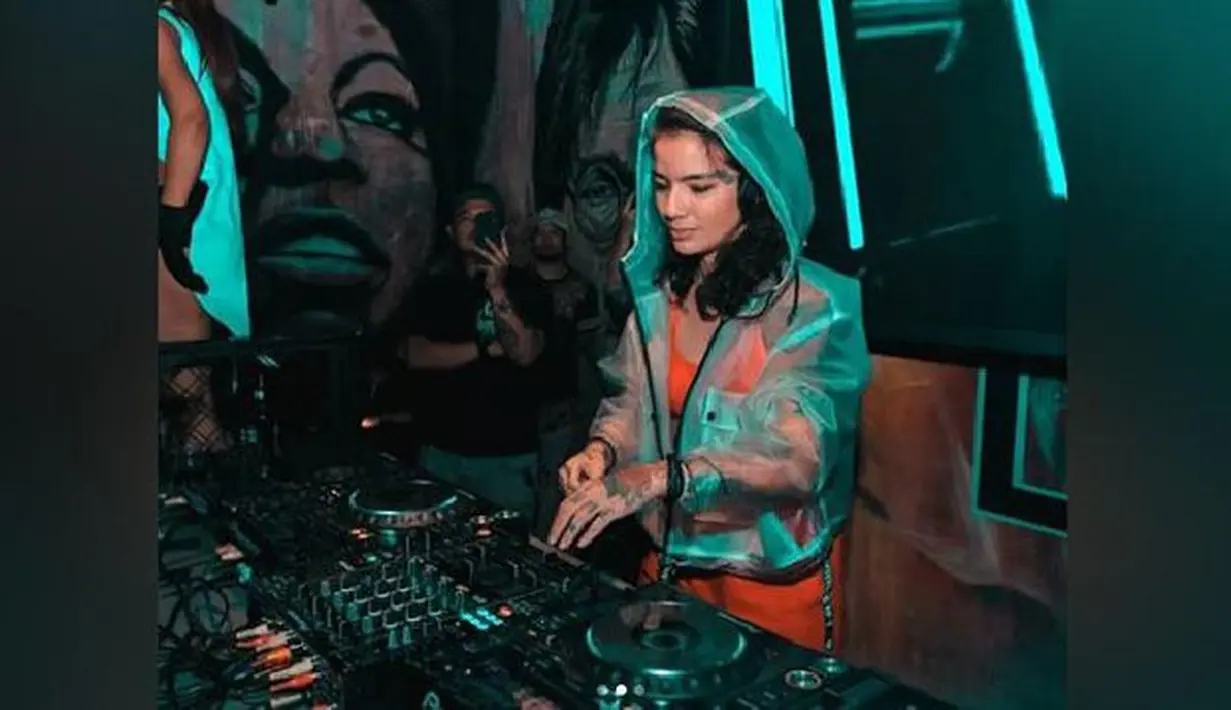 <p>Seperti diketahui, kini Sheila Marcia lebih memilih tinggal di Bali daripada Jakarta. [Foto: Instagram Sheila Marcia]</p>