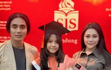 Cantik dan Manis, Potret Anak Charly Van Houten saat Kelulusan Sekolah