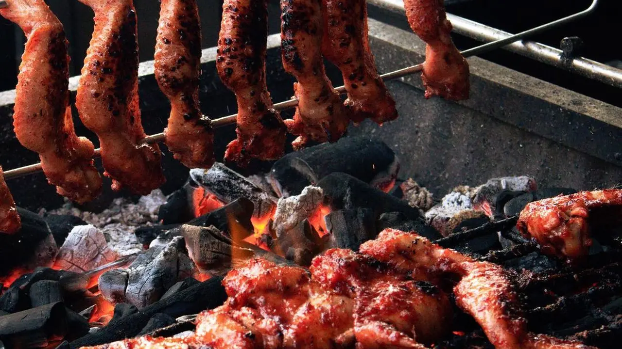 Sayap Ayam Bakar ala Negeri Jiran, Bisnis Sampingan Pilot di Masa Pandemi