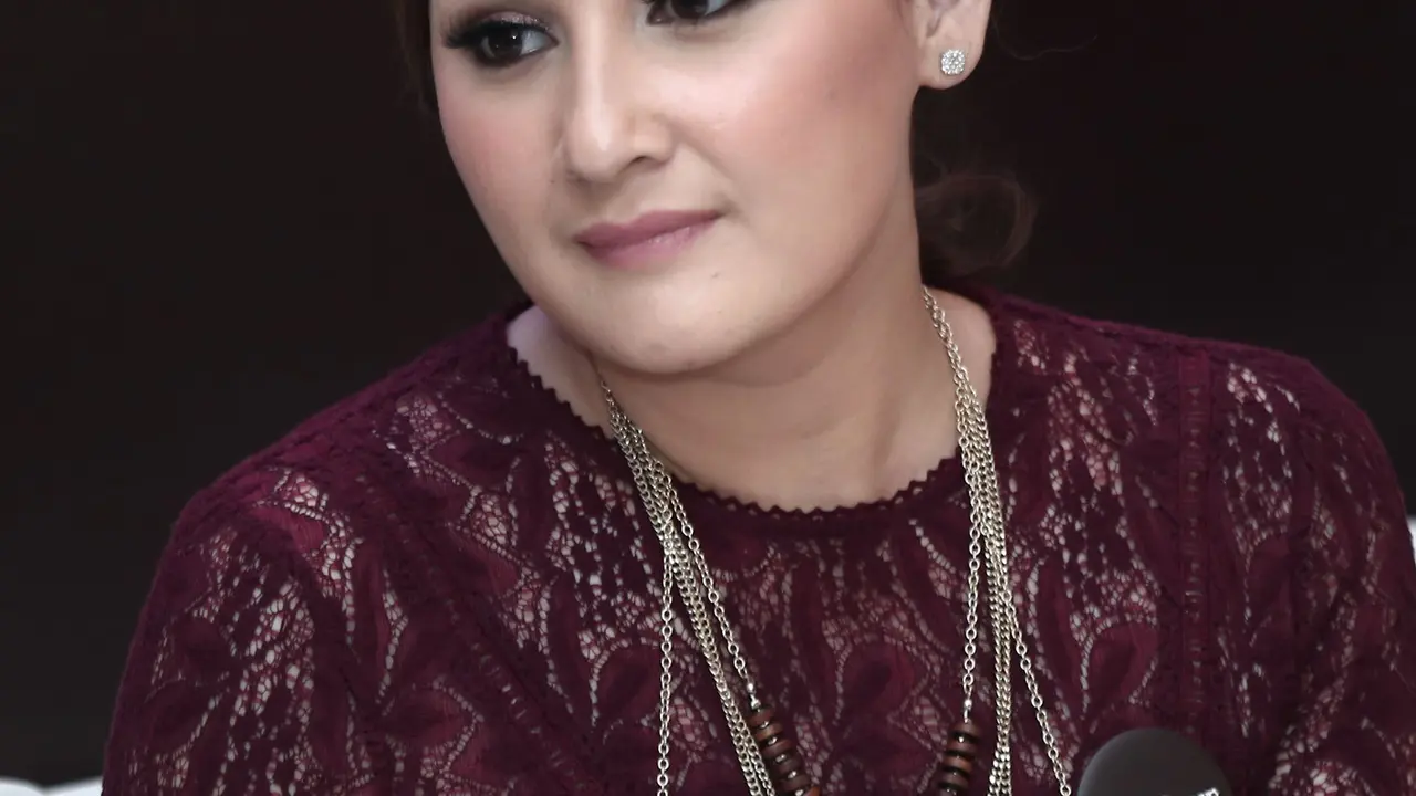 [Bintang] Mona Ratuliu