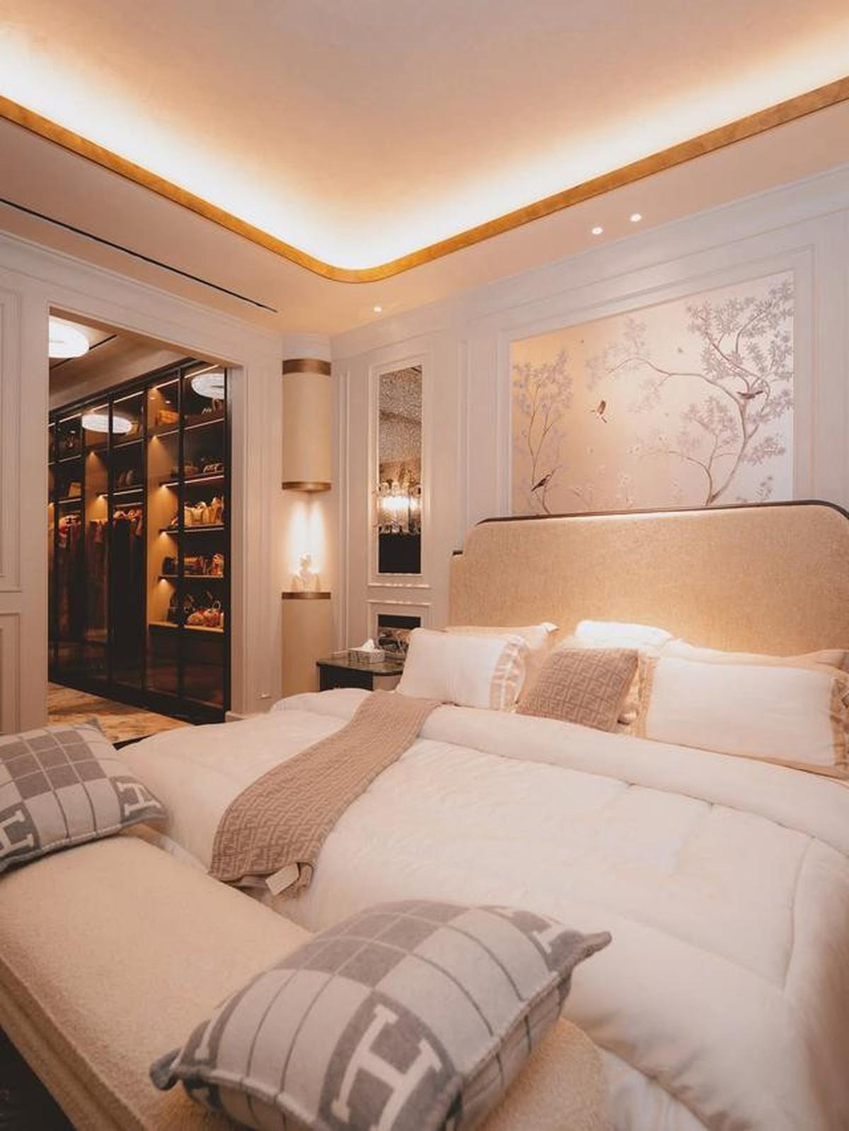 Potret Walk-in Closet di Rumah Baru Tasya Farasya yang Super Mewah