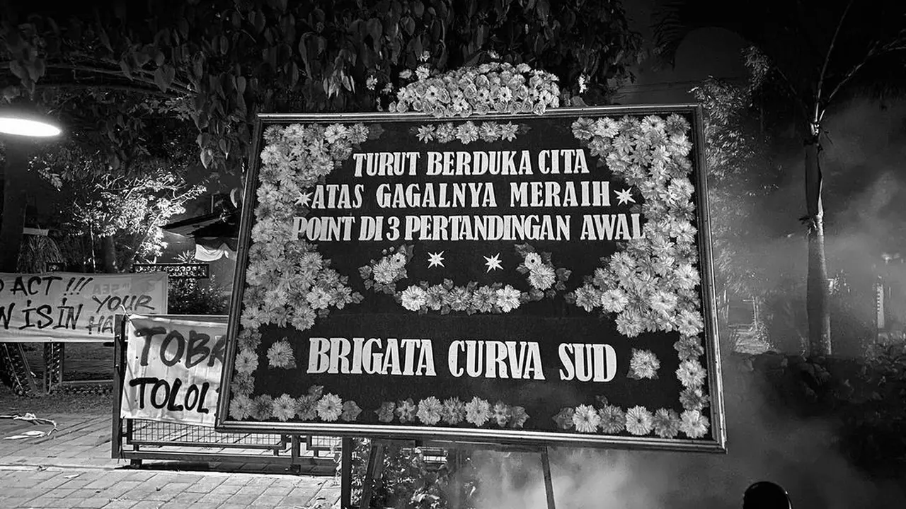 FOTO Karangan Bunga BCS untuk PSS