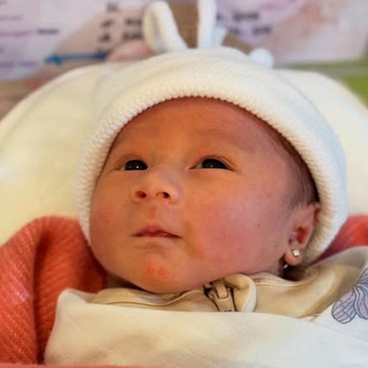 Potret Cantik & Menggemaskan Leshia Putri Lesti Kejora dan Rizky Billar, Parasnya Mirip Banget Sang Papa
