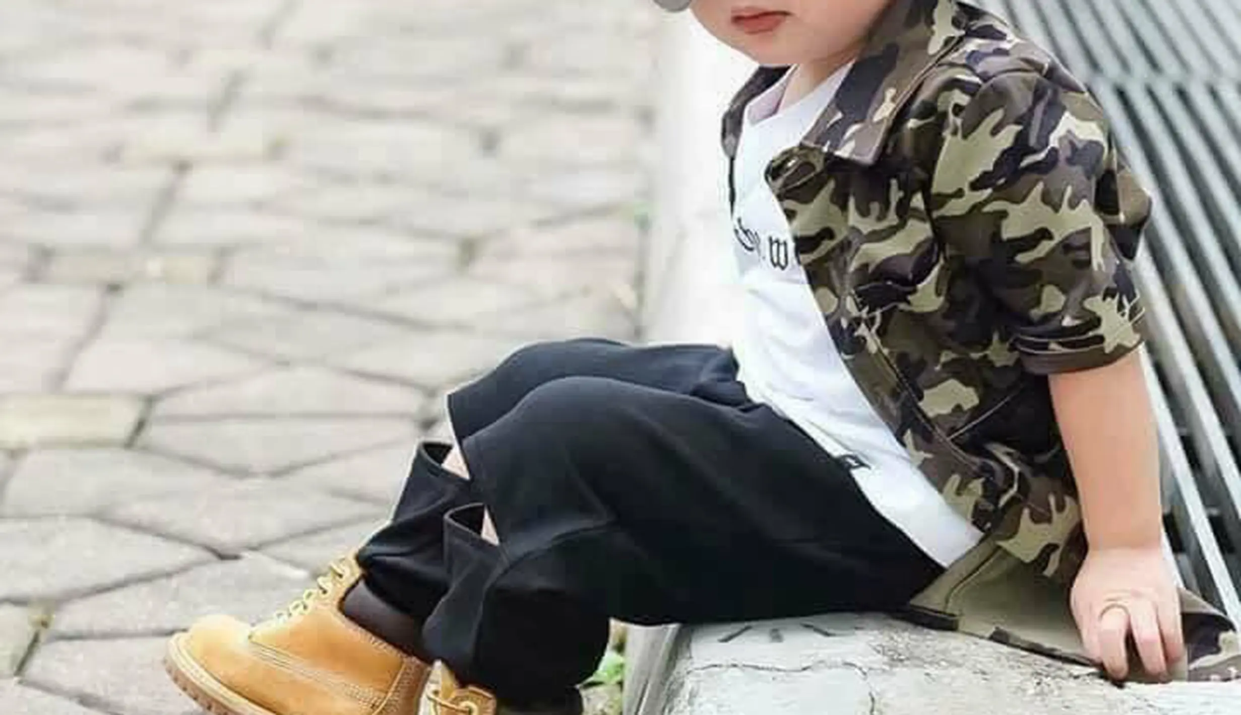 Pakai Baju Tema Tentara Pesona Anak Ini Cute Maksimal Photo