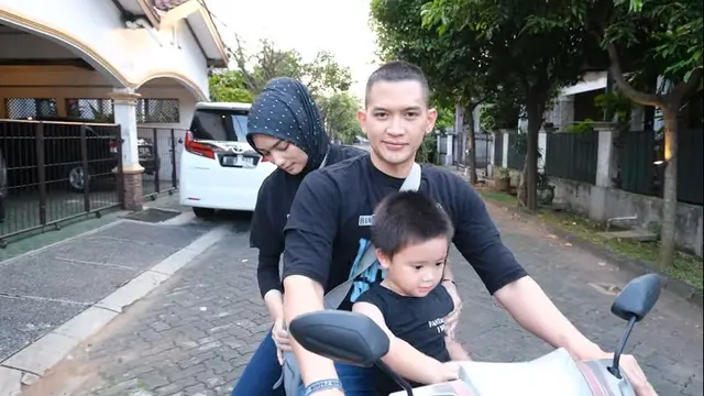 Citra Kirana dan Rezky Aditya