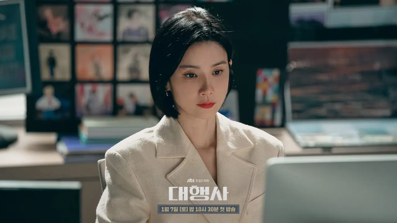 Lee Bo Young