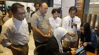 XL Axiata menguji coba registrasi pelanggan prabayar menggunakan teknologi biometrik berupa pengenalan wajah  (Foto: Corpcomm XL Axiata)