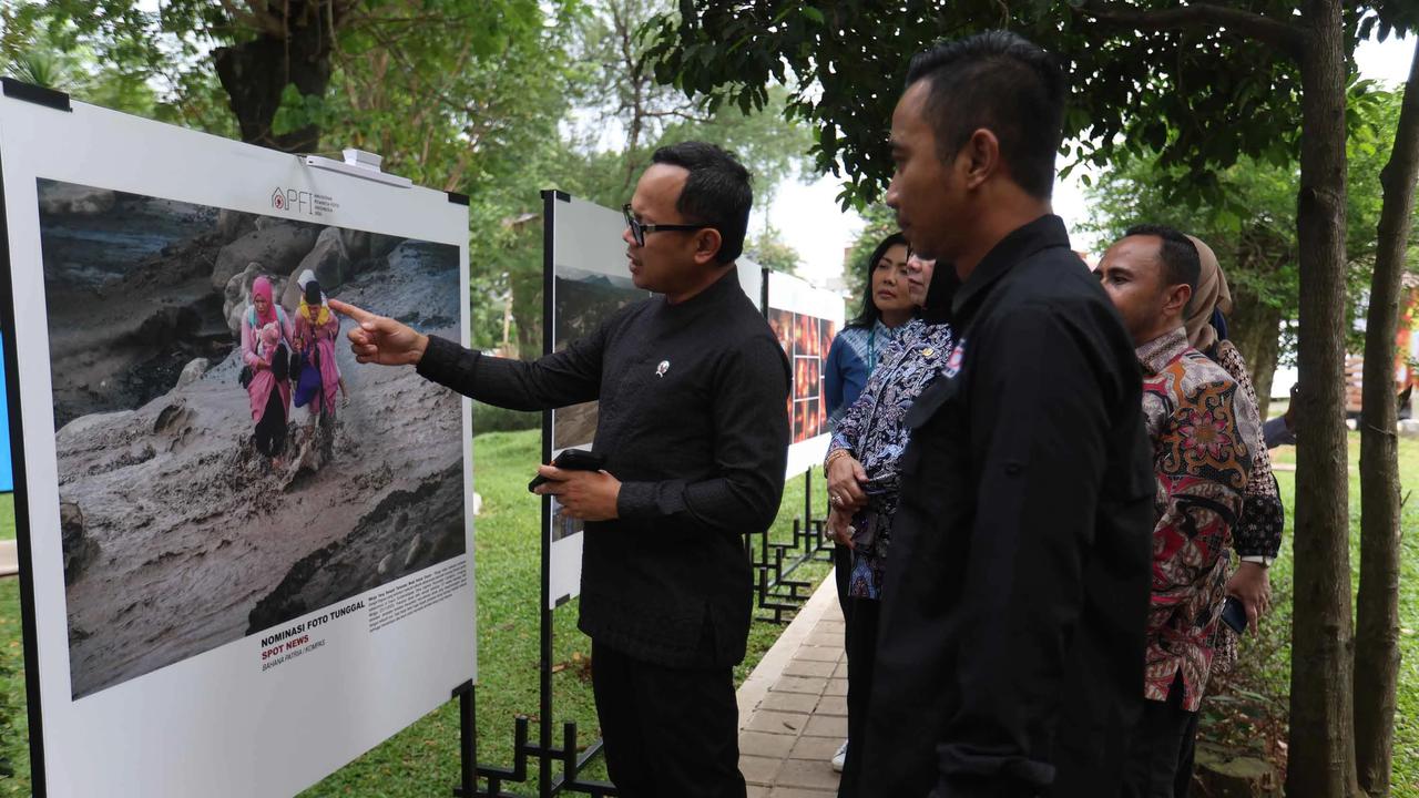 FOTO: Wamendagri  Bima Arya Tinjau Pameran APFI 2026 di Taman Siliwangi Cibinong