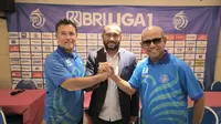 Marcos Guillermo Samso (kiri) menjadi pelatih baru PSBS Biak di BRI Liga 1 2024/2025. (Dok. PSBS Biak)