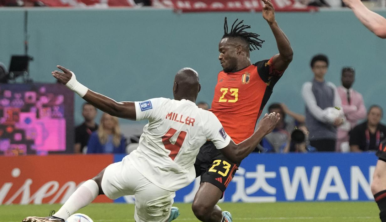 Pada babak kedua, Timnas Belgia hampir menggandakan keunggulan pada menit ke-68. Sayang, Michy Batshuayi terlambat mengambil keputusan untuk menembak bola ke arah gawang. Sepakannya masih sempat diblok oleh pemain Kanada, Kamal Miller. (AP/Hassan Ammar)