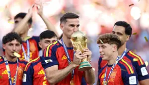 Diam-Diam, Fabian Ruiz Muncul Sebagai Kandidat Kejutan Ballon d'Or 2026