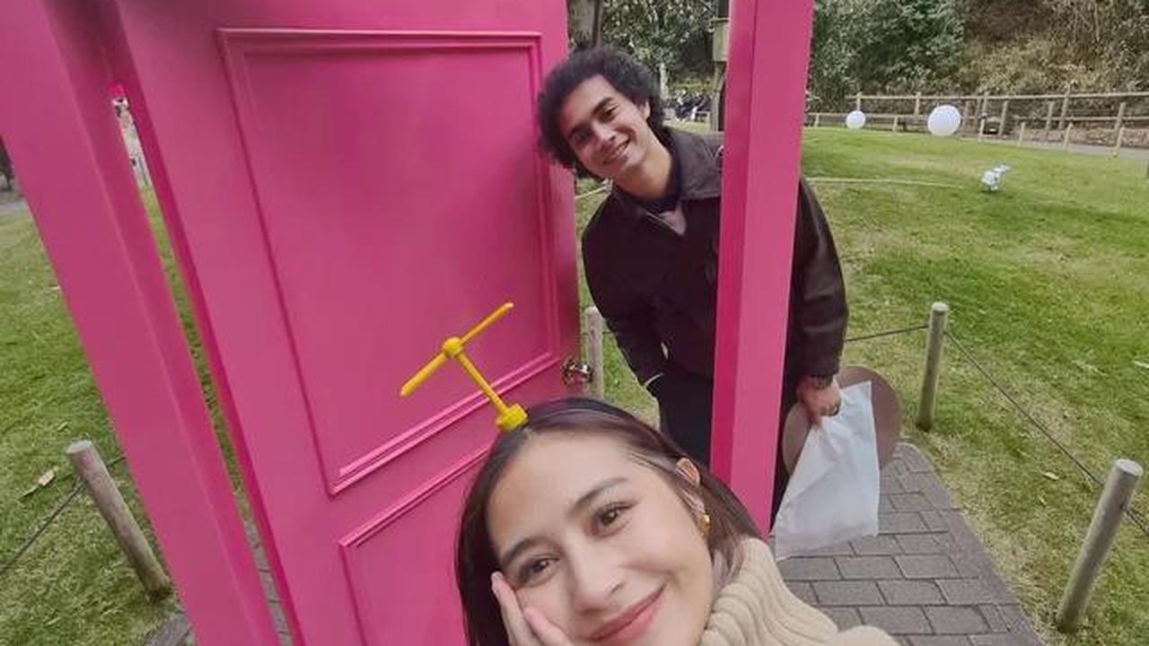 6 Potret Prilly Latuconsina Kunjungi Museum Doraemon, Nostalgia Masa Kecil