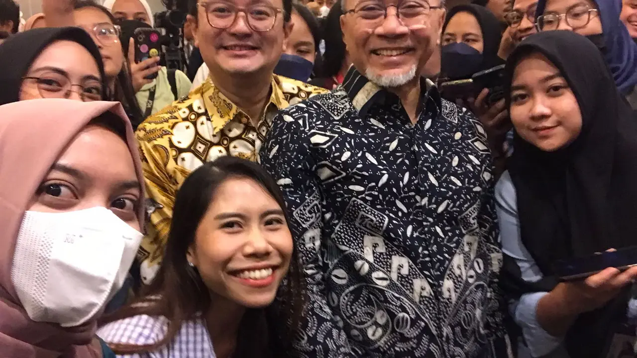 Menteri Perdagangan Zulkifli Hasan yang juga Ketua Umum Partai Amanat Nasional saat menghadiri acara halal bihalal di Gedung Kantor Kemendag, Jakarta, Kamis (4/5/2023)